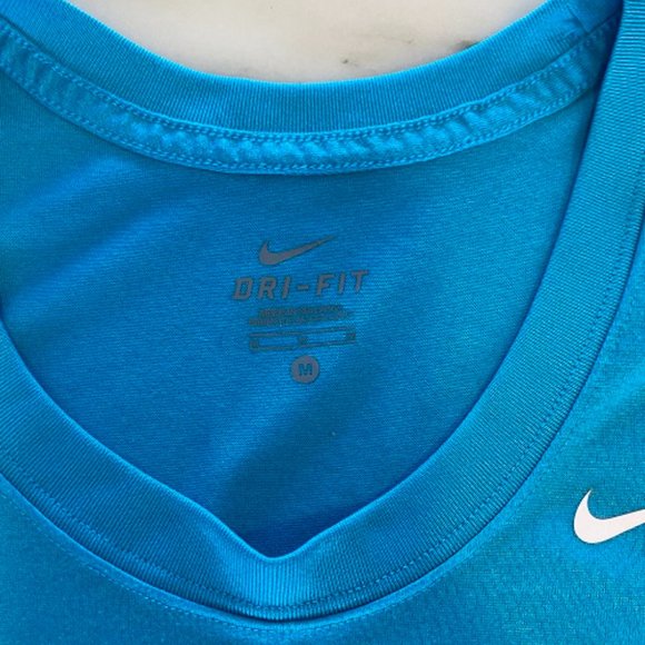 Nike Tank Tops - 3 Total - Picture 3 of 9